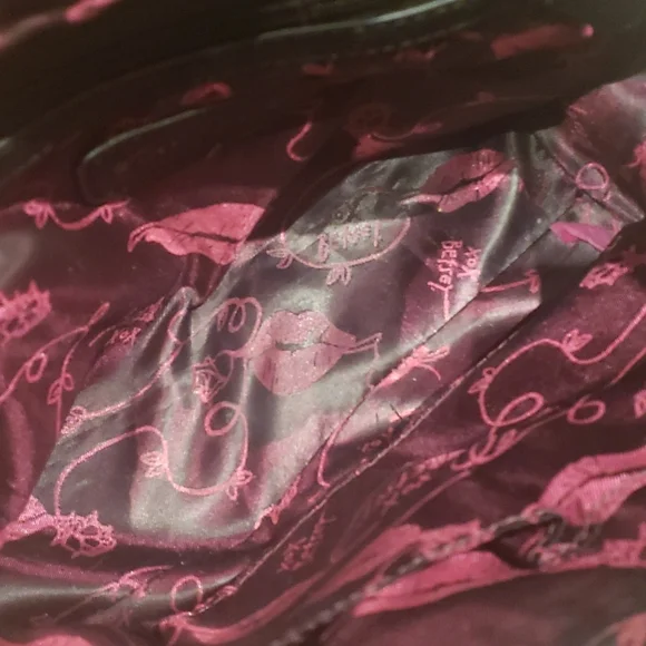 ❣️💫MARK DOWN💫❣️ Betsey Johnson Crossbody Bag - Picture 7 of 10